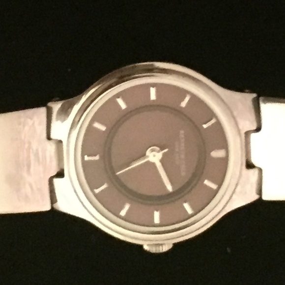 KENNETH COLE LADIES SILVER TONE REACTION WATCH - Picture 3 of 4